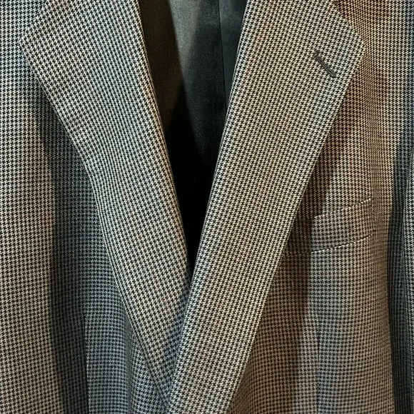 Burberry’s Suit Jacket